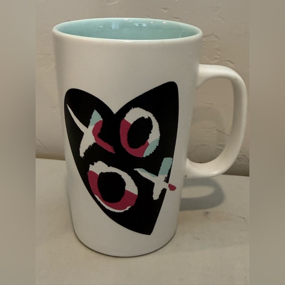 Starbucks 2015 Coffee Cup Mug‎ Heart Tall XOXO 16 oz. Love Valentines XO
